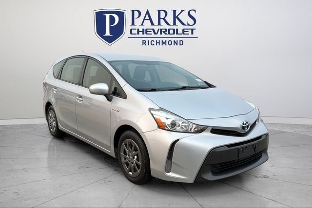 Used 2017 Silver Toyota Three image 1