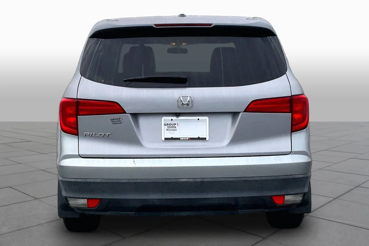 Used 2017 Lunar Silver Metallic Honda EX image 5