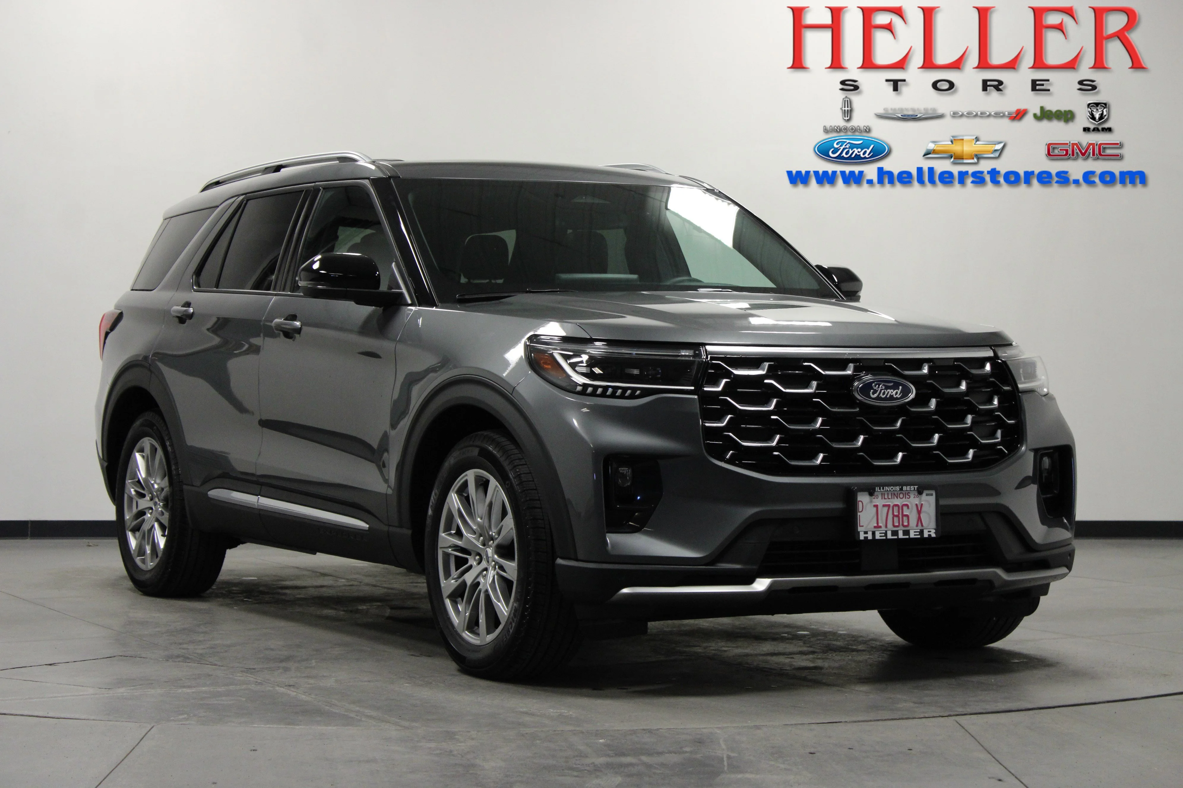 Used 2025 Gray Metallic Ford Platinum image 1