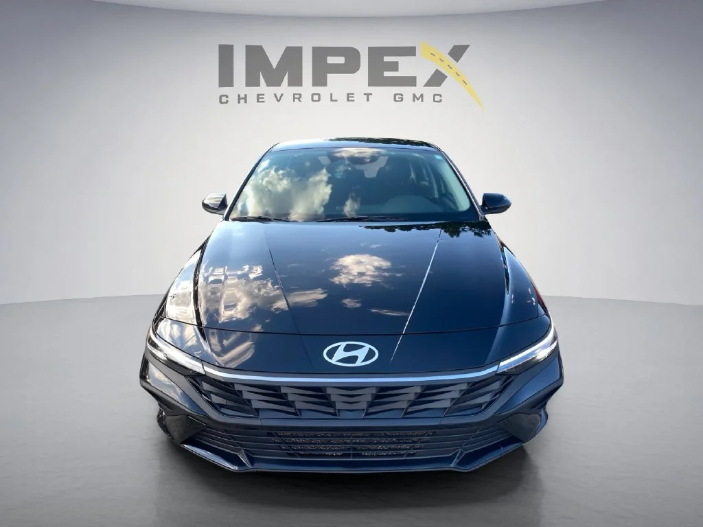 Used 2026 Black Hyundai SE image 8