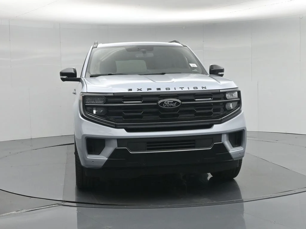 New 2026 Glacier Gray Metallic Tri-Coat Ford Platinum image 57