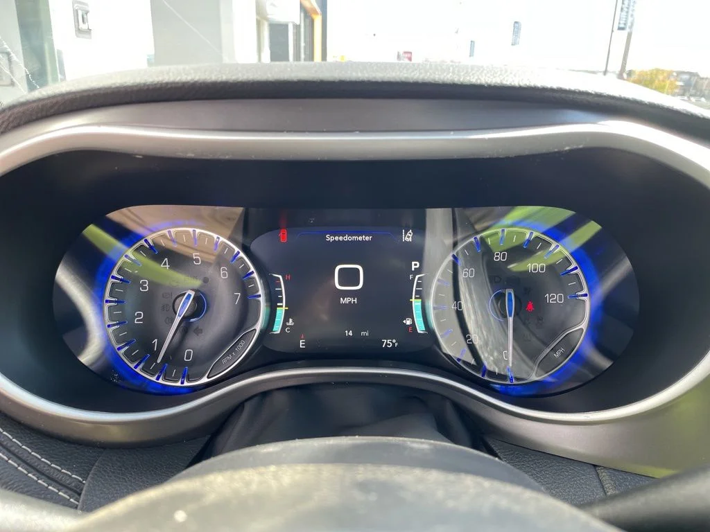 2026 Chrysler Pacifica Select - Photo 22