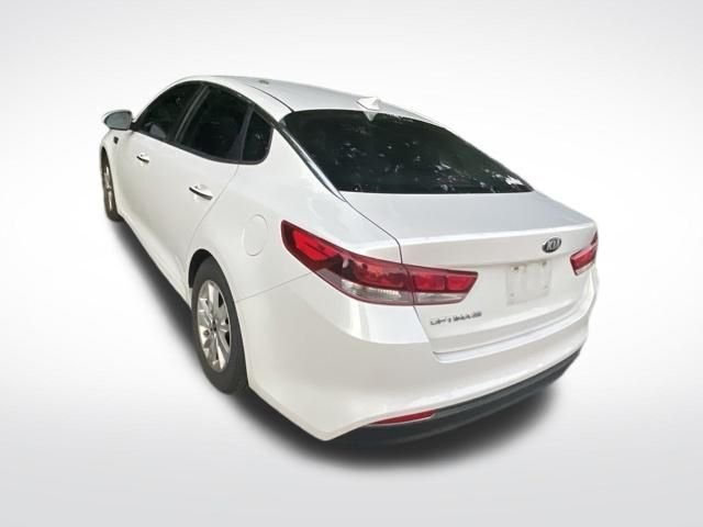 Used 2017 Snow White Pearl Kia LX image 8