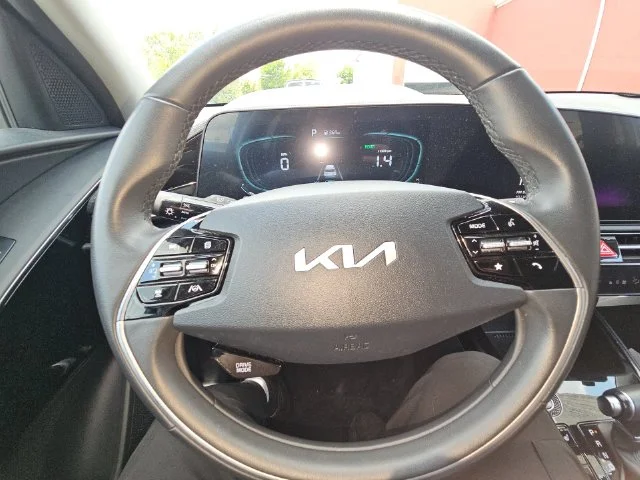 Used 2023 White Kia EX image 42