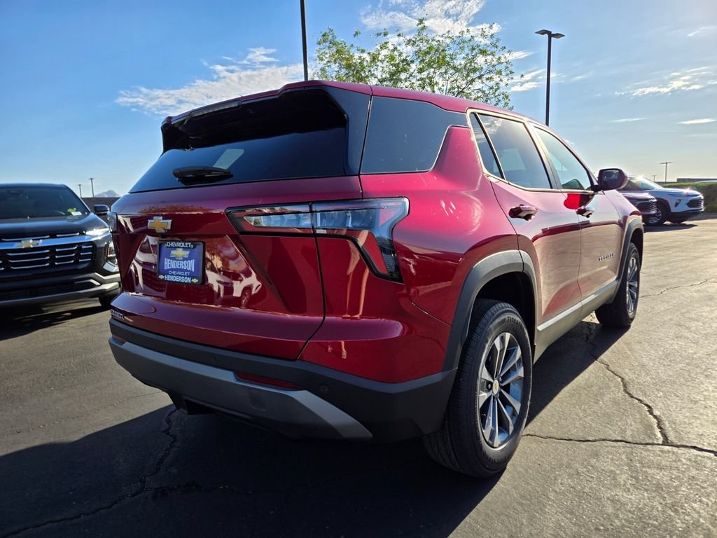 2027 Chevrolet Equinox LT - Photo 4