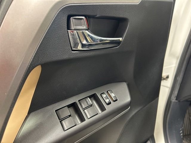 Used 2017 Super White Toyota XLE image 21