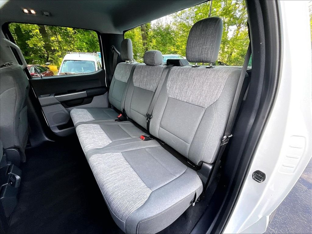 Used 2023 Oxford White Ford XLT image 15