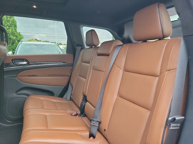 Used 2020 White Jeep Overland image 10