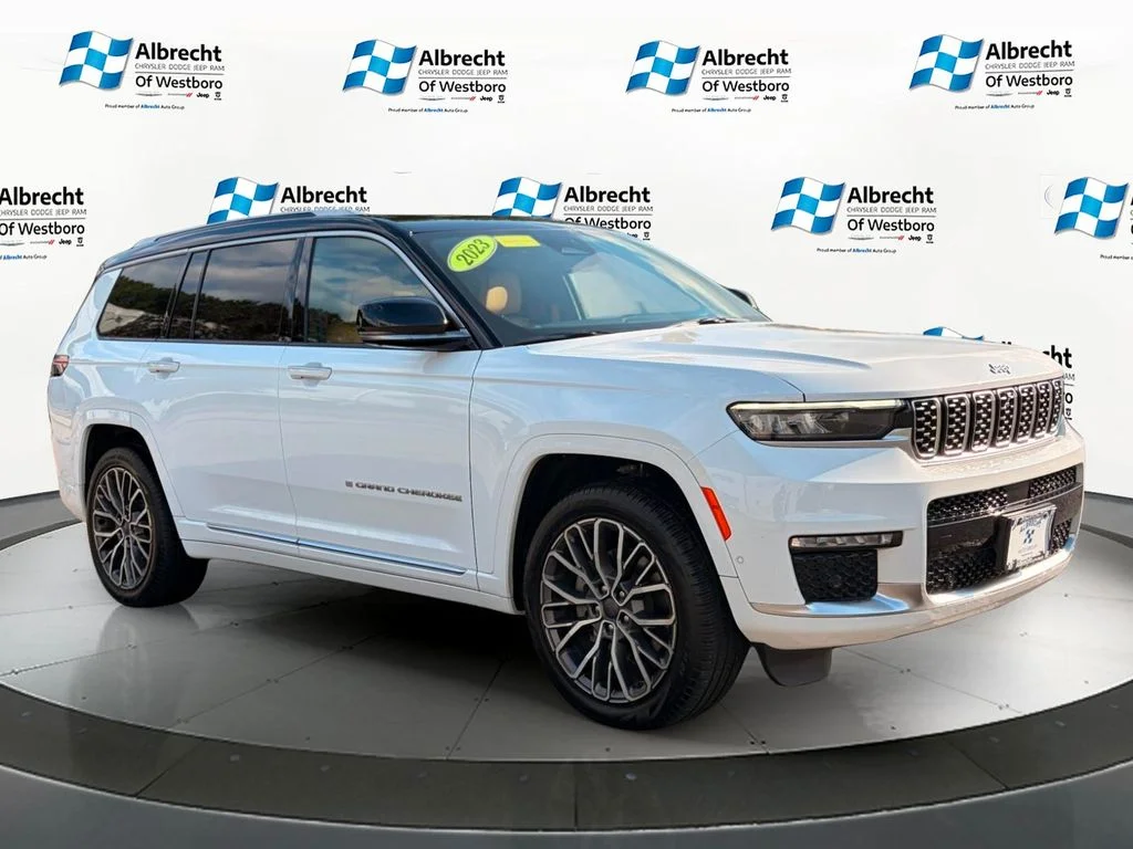 Used 2023 White Jeep Summit image 7