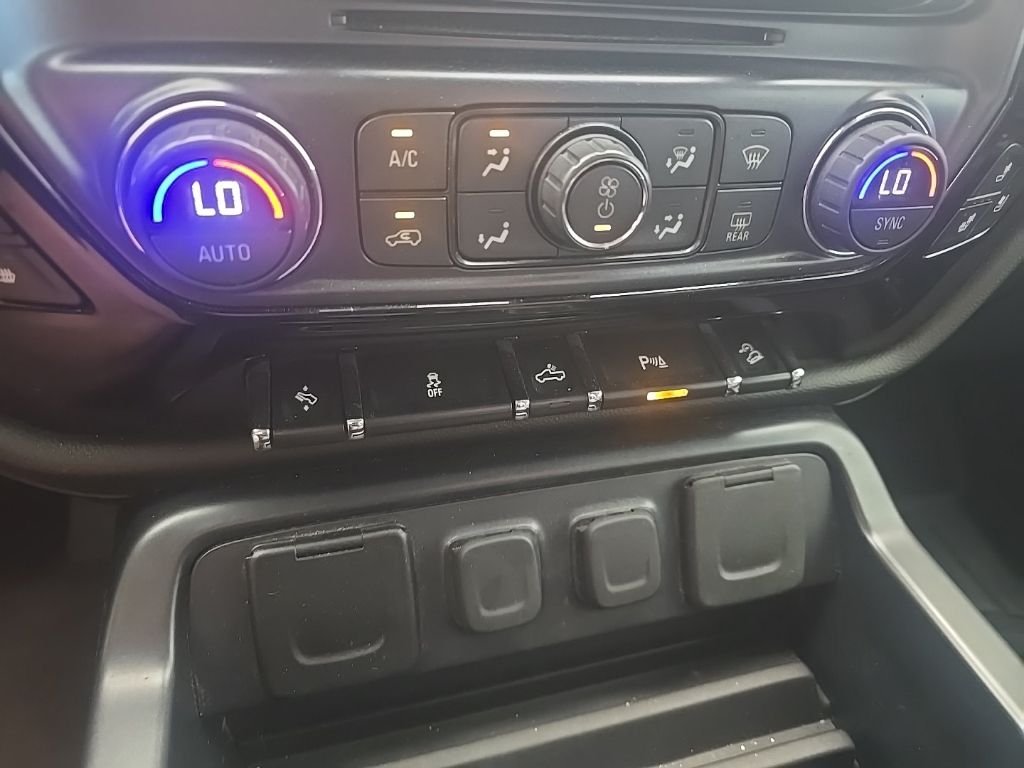 Used 2018 Red Chevrolet LTZ image 17