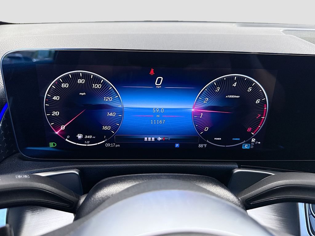 Used 2025 Night Black Mercedes-Benz GLB 250 image 34