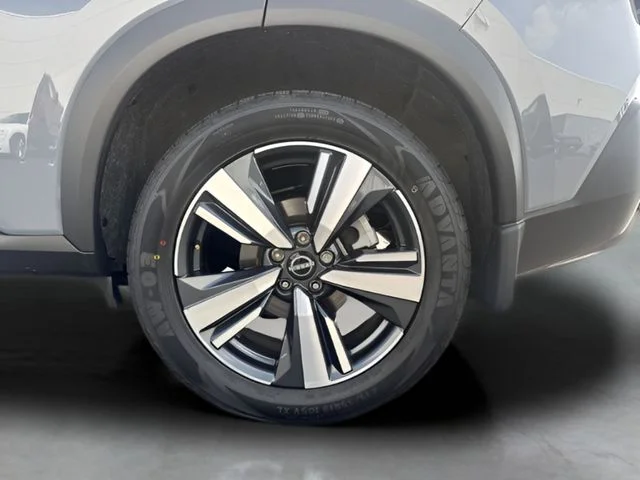 Used 2023 Gray Nissan SL image 20
