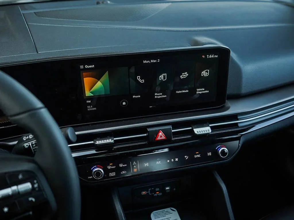 New 2026 Panthera Metal Kia EX AWD image 24