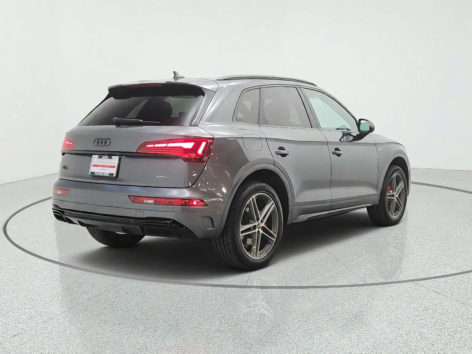 Used 2024 Daytona Gray Pearl Effect Audi S line Premium Plus image 5