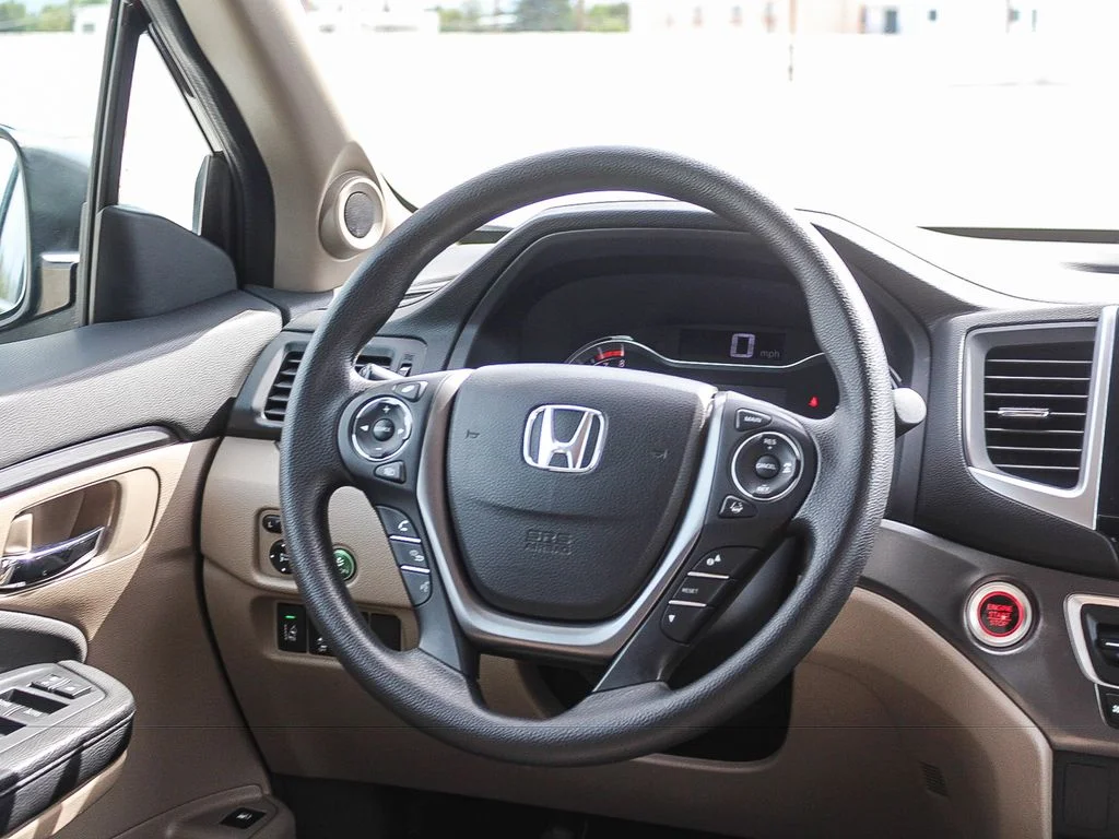 2016 Honda Pilot EX - Photo 16