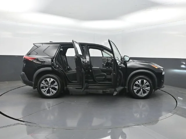 Used 2022 Black Nissan SV image 41