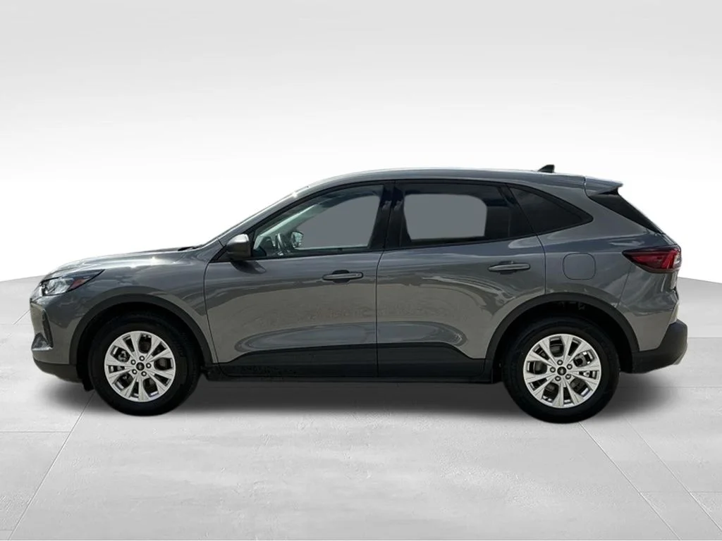 Used 2025 Gray Ford Active image 3