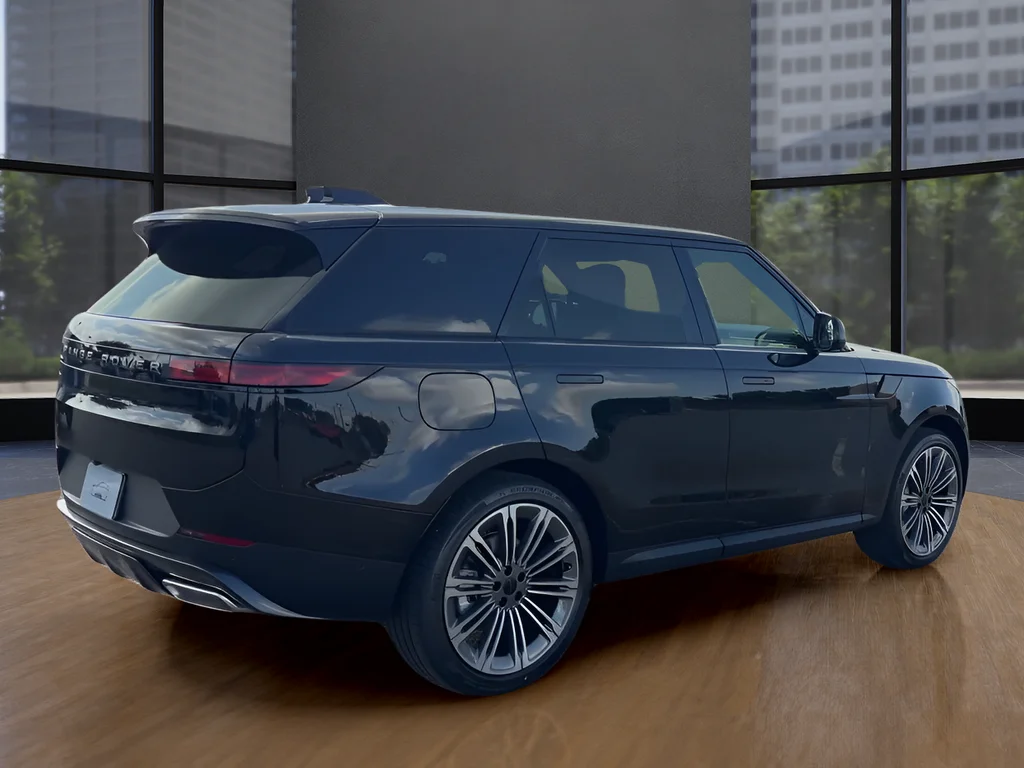New 2026 Black Land Rover SE image 5