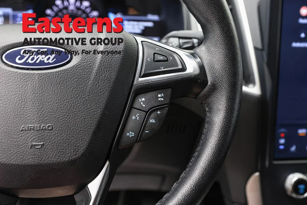 Used 2023 White Ford SEL image 15