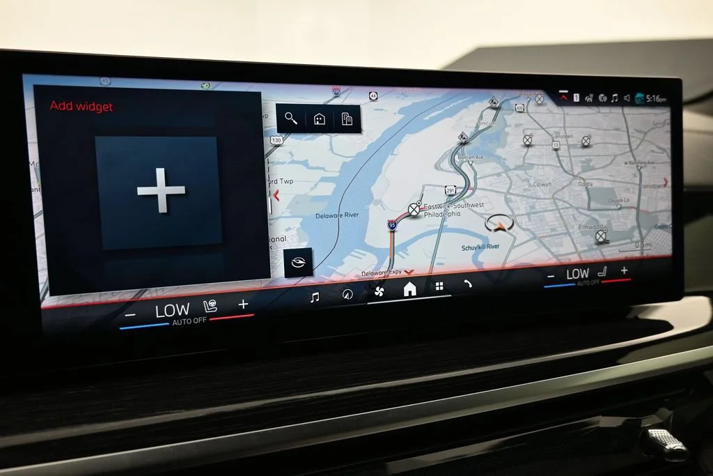Used 2024 Black BMW xDrive40i image 12