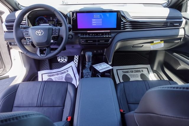 New 2026 Wind Chill Pearl with Midnight Black Metallic roof <sup>1</sup> Toyota  XSE image 28