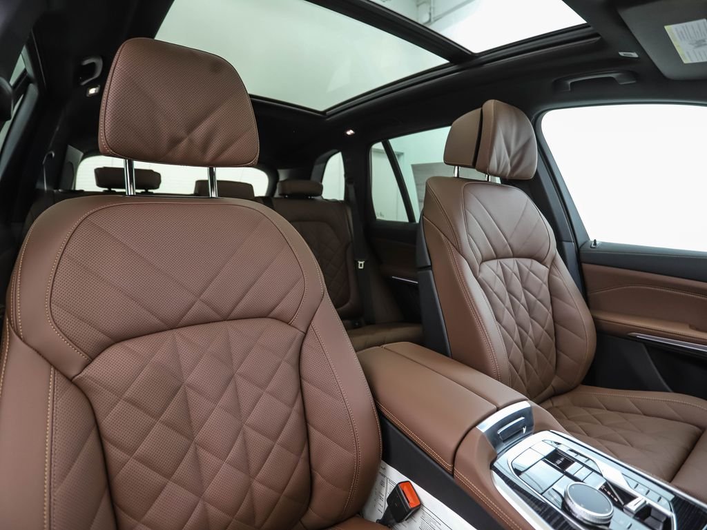 New 2026 Gray Metallic BMW xDrive40i image 32