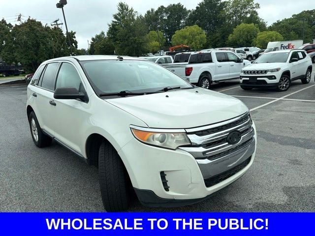 Used 2012 White Suede Ford SE image 4
