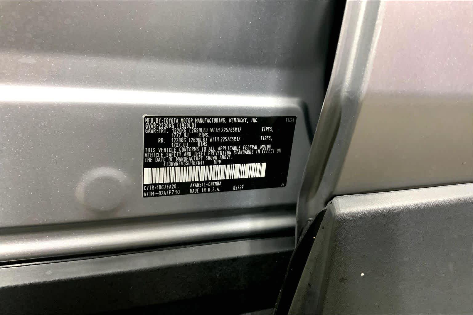 Used 2025 Silver Sky Metallic Toyota Hybrid XLE image 37