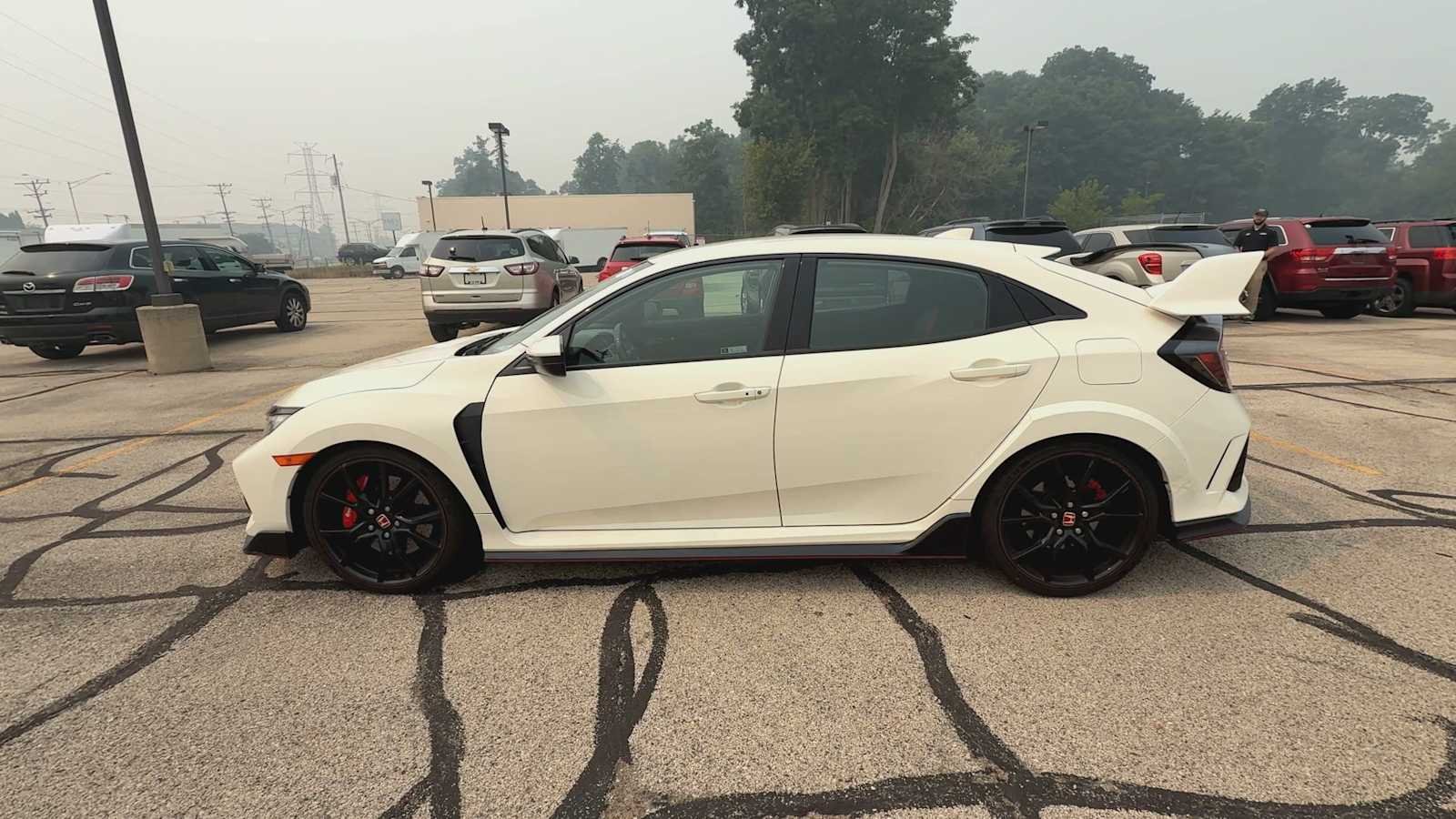 Used 2019  Honda Touring image 5