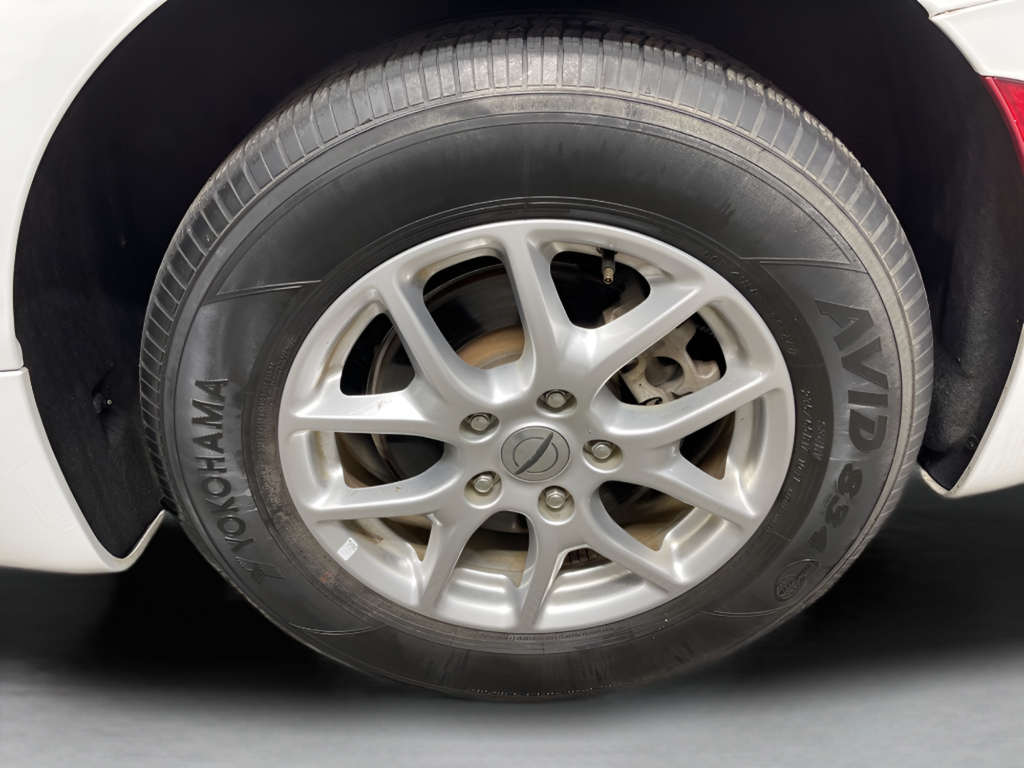 Used 2023 Bright White Clearcoat Chrysler Touring image 35
