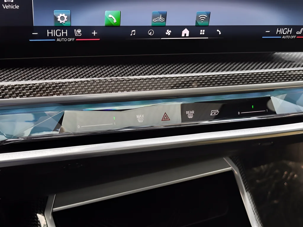 2025 BMW 7 Series 760i - Photo 14