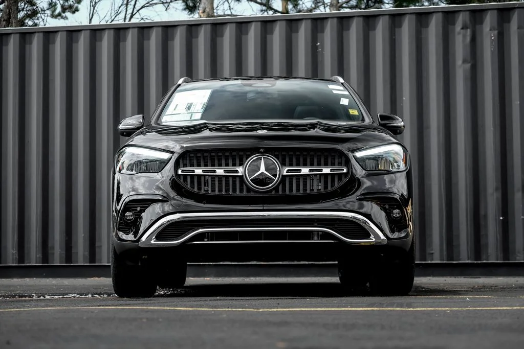 New 2026 Night Black Mercedes-Benz GLA 250 image 5