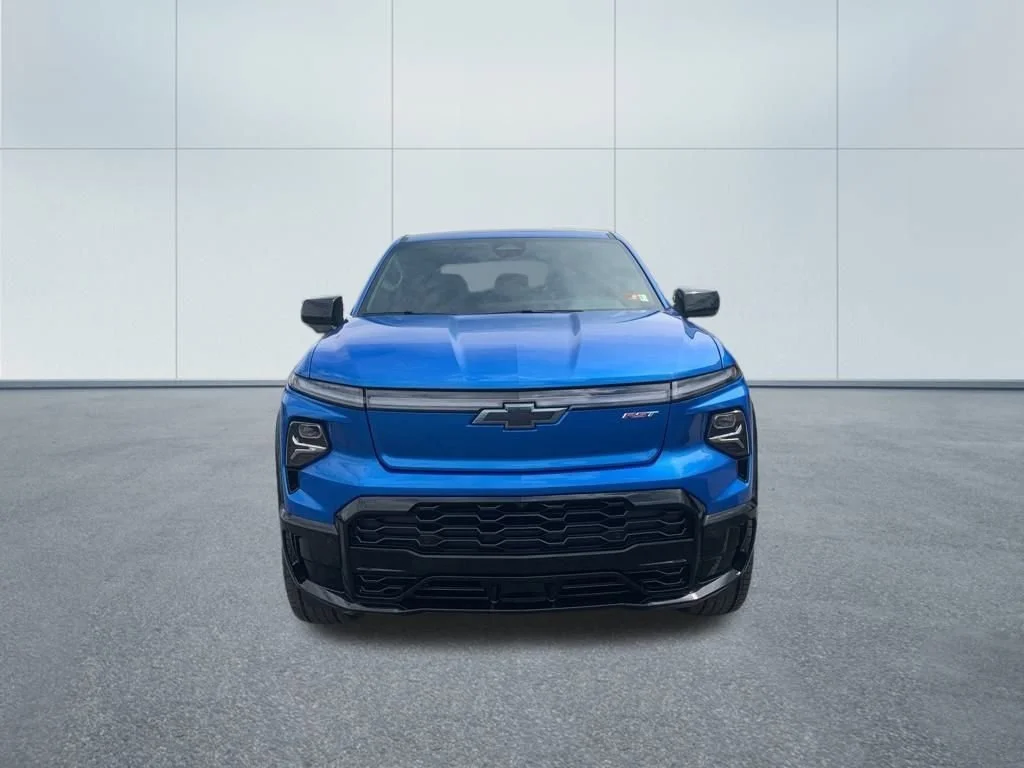 2025 Chevrolet Silverado EV RST - Photo 8