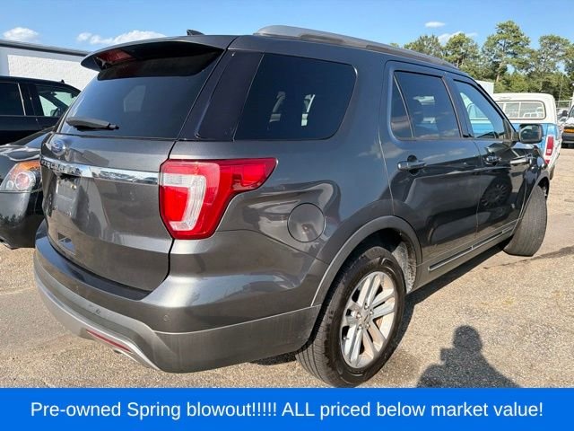 Used 2017 Gray Ford XLT image 7