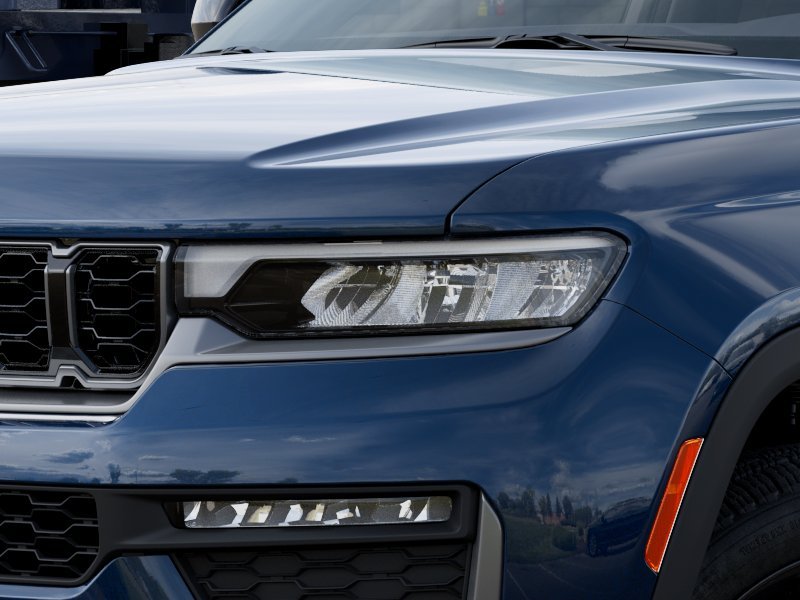 New 2026 Fathom Blue Pearl-Coat Exterior Paint Jeep Limited image 6