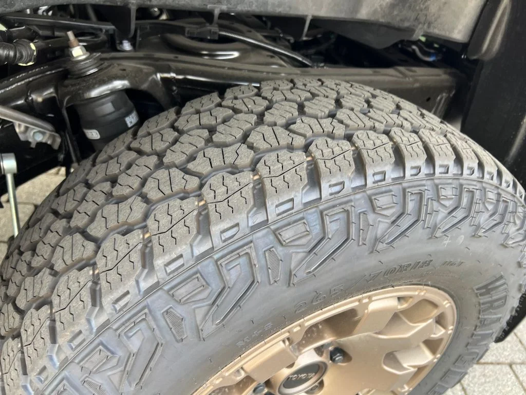 New 2026 Celestial Silver Metallic Toyota Trailhunter image 28