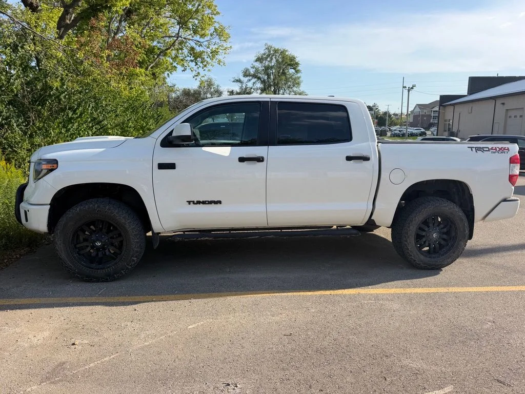 Used 2020 White Toyota SR5 image 2