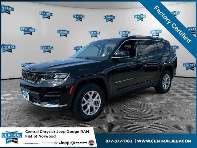 Used 2022 Diamond Black Crystal Pearlcoat Jeep Limited image 1