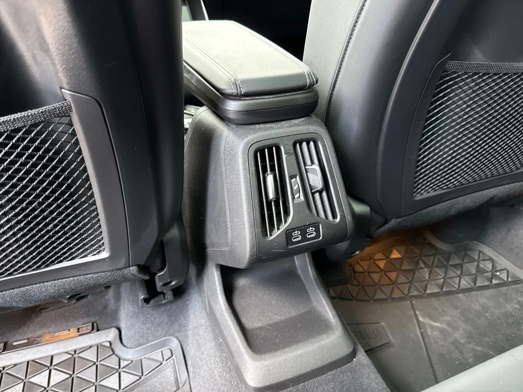 Used 2023 Black BMW xDrive28i image 23