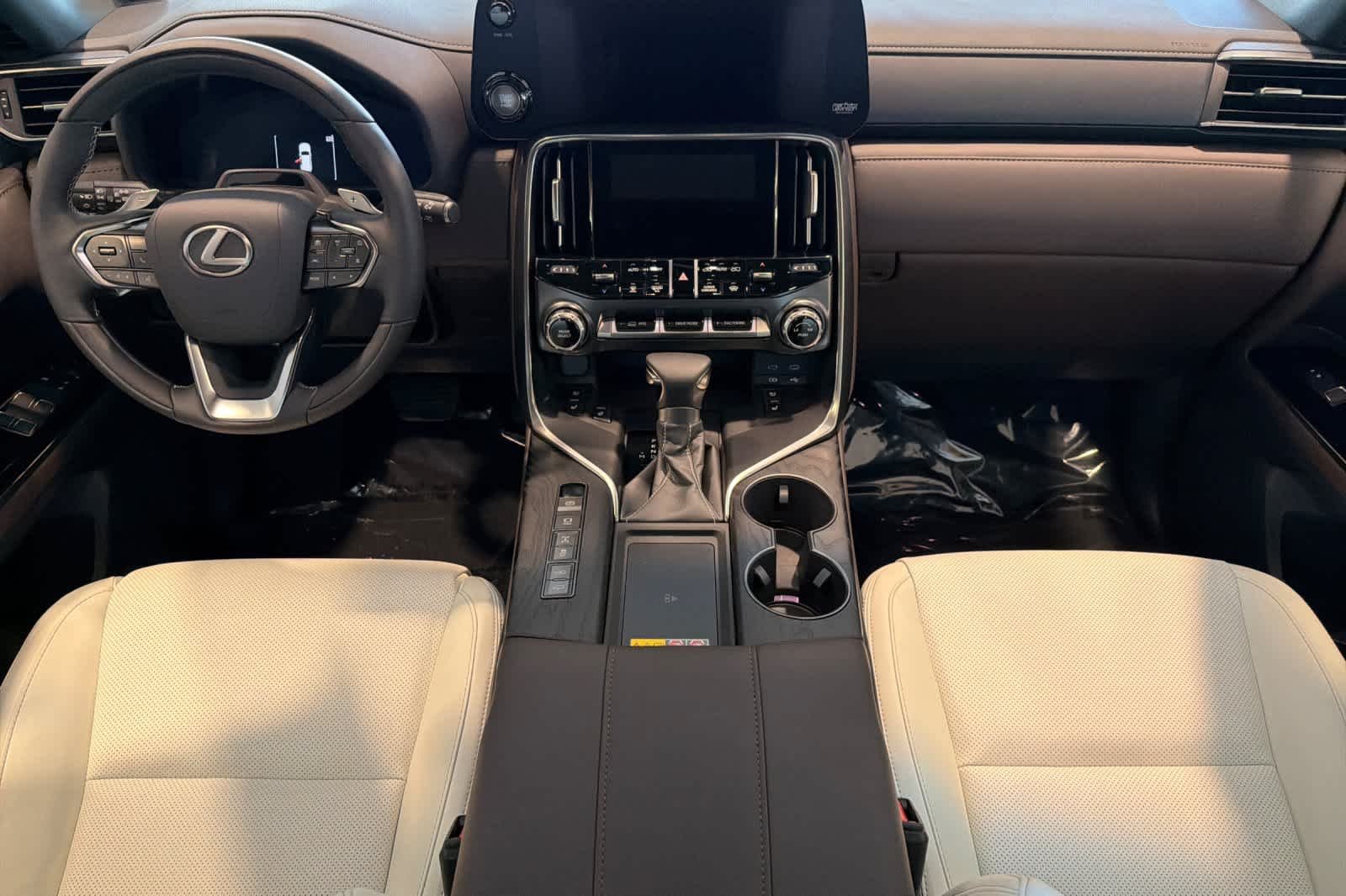 2026 Lexus LX 600 Luxury - Photo 3