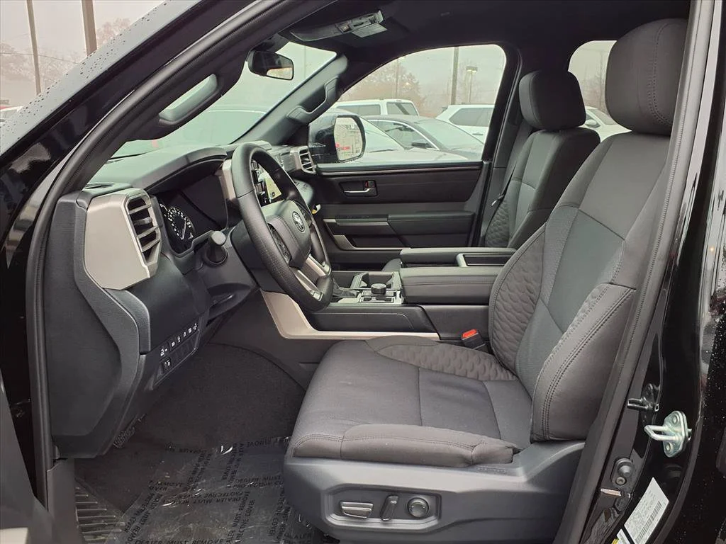 2026 Toyota Tundra SR5 - Photo 16