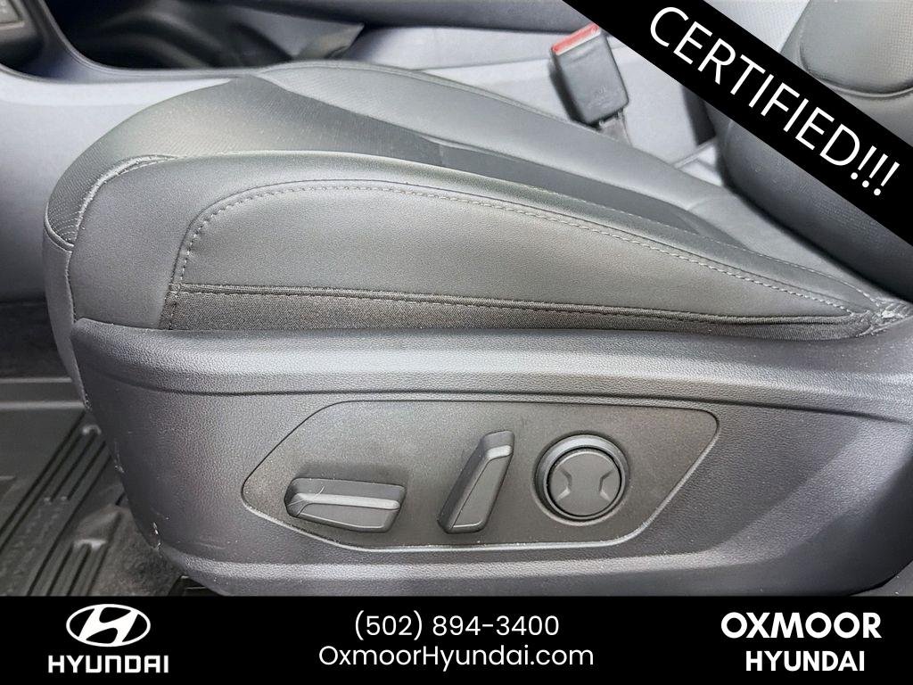 Used 2025 Ultimate Red Hyundai SEL Convenience image 19
