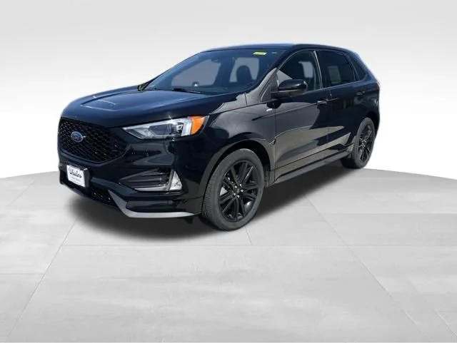 2023 Ford Edge ST-Line AWD's photo