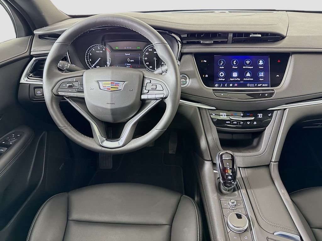 Used 2025 Argent Silver Metallic Cadillac Luxury image 23