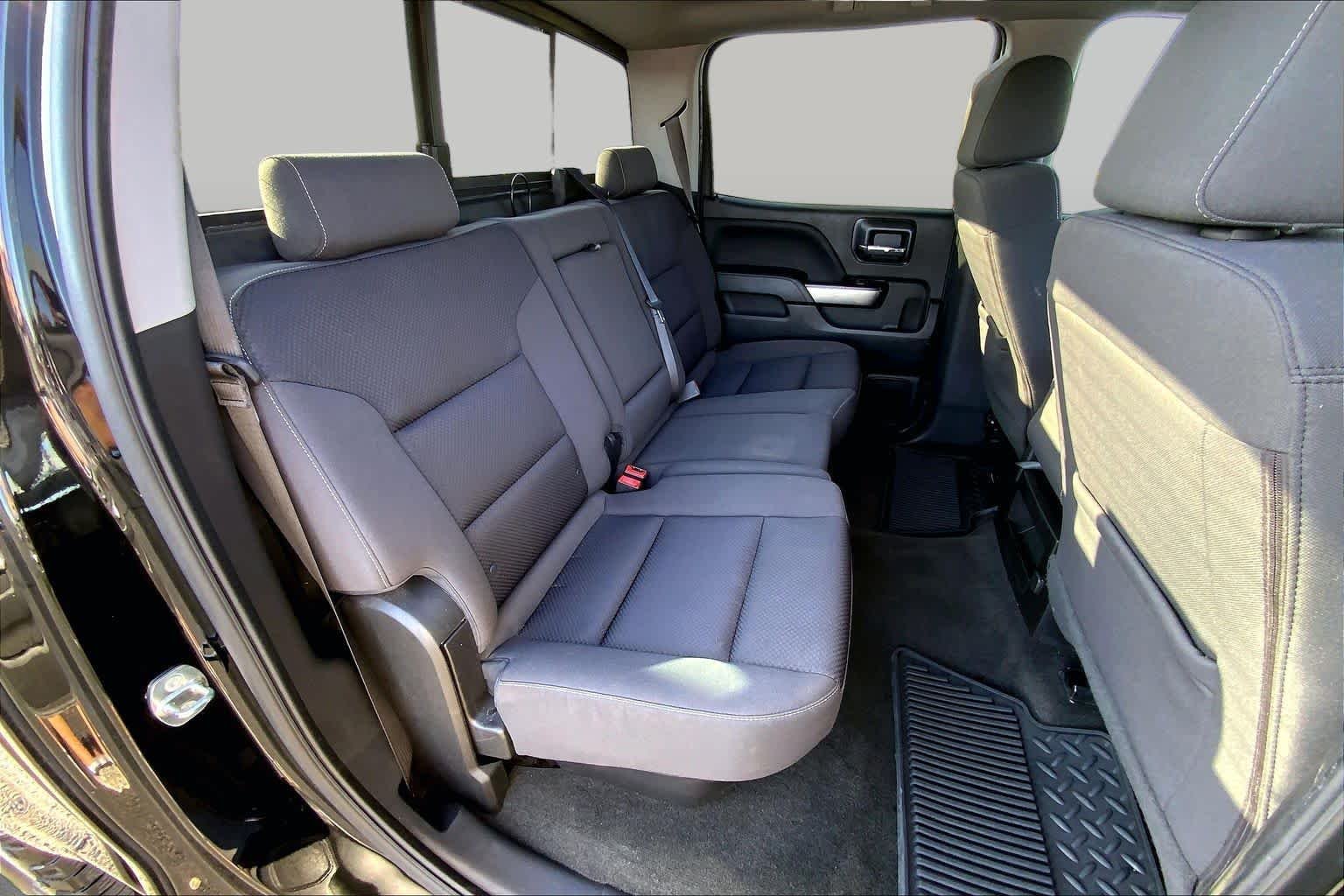 Used 2018 Black Chevrolet LT image 20
