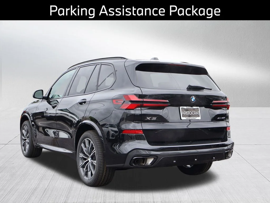 New 2026 Black Sapphire Metallic BMW xDrive40i image 9