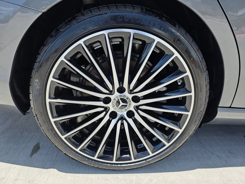New 2026 Selenite Grey Metallic Mercedes-Benz C 300 image 40