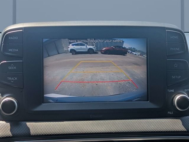 Used 2019 White Hyundai SE image 20