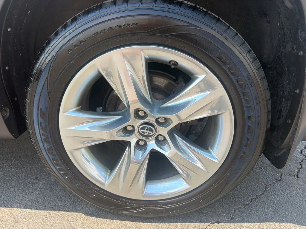 Used 2018 Gray Toyota Limited image 48