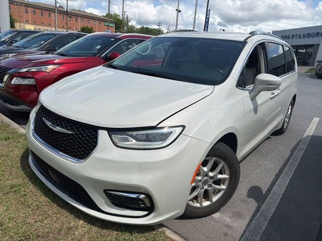 2021 Chrysler Pacifica Touring L's photo